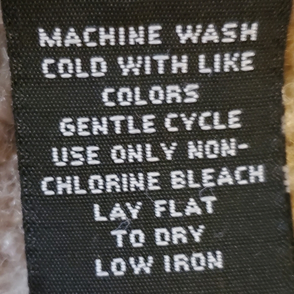 20- Petite Sophisticate Red/Orange cardigan Size XS - Picture 5 of 8